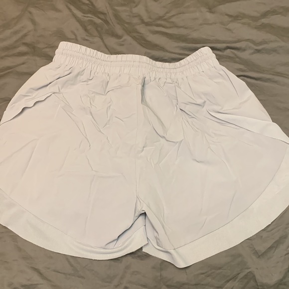 Shorts - Picture 3 of 4